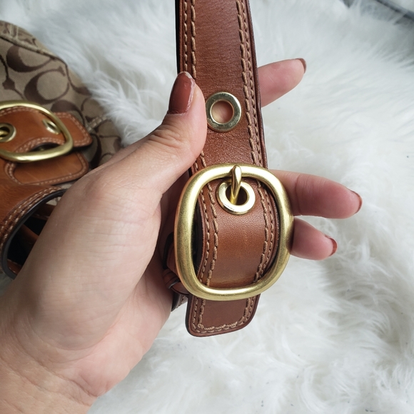 **SOLD** COACH Shoulder Bag - Picture 5 of 6